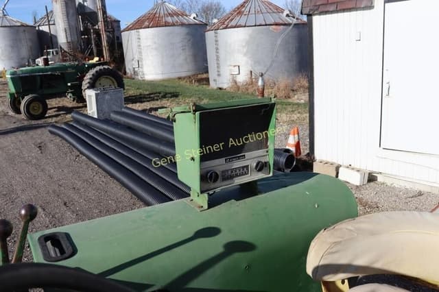 Image of John Deere 3020 equipment image 3