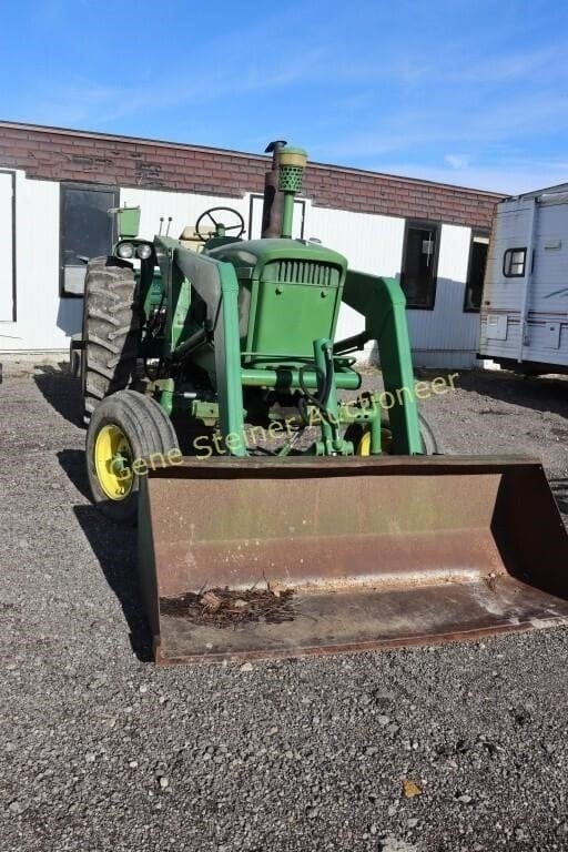 John Deere 3020 Equipment Image0