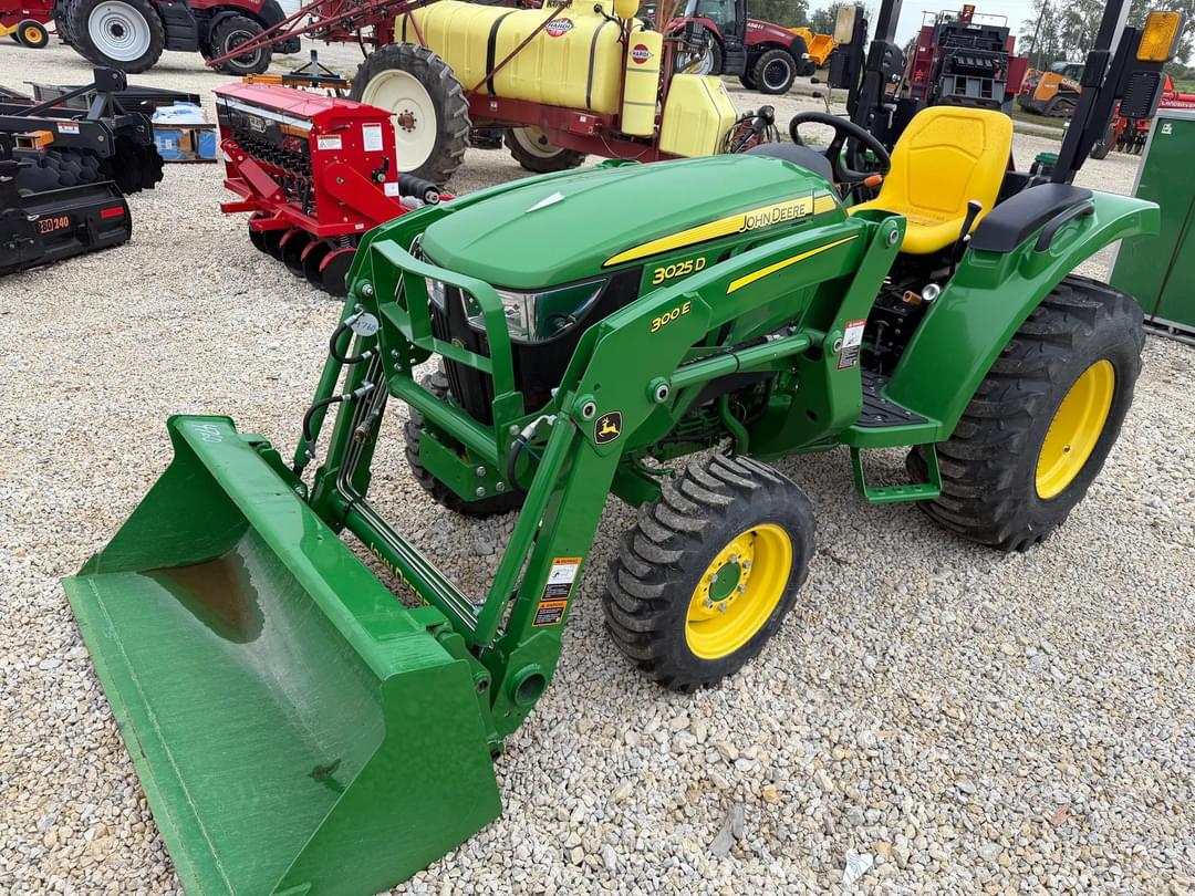 Image of John Deere 3025D Primary image