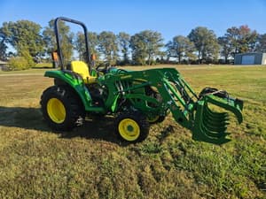 John Deere 3025D Image