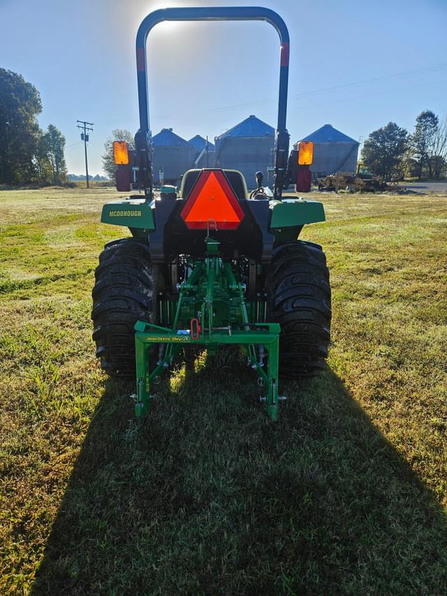 Image of John Deere 3025D equipment image 3