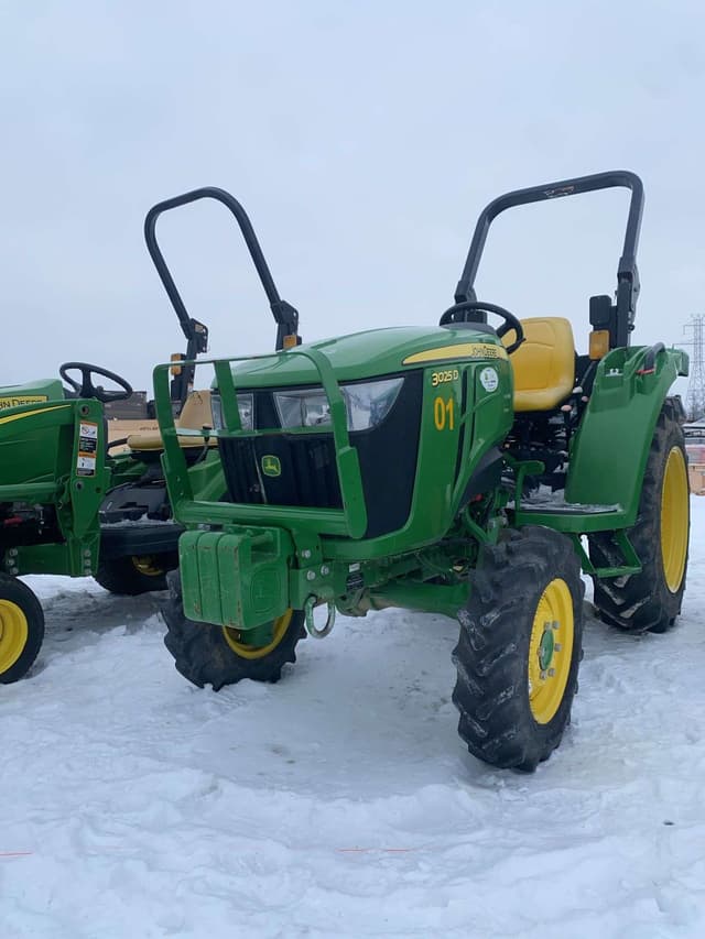 Image of John Deere 3025D equipment image 2