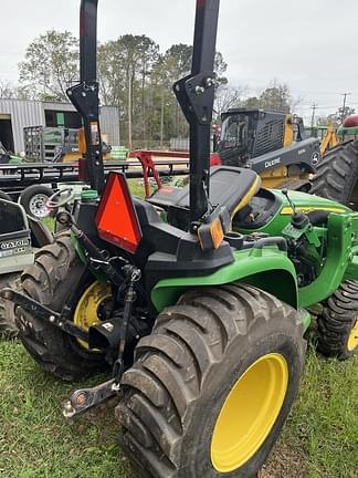 Image of John Deere 3025E equipment image 3