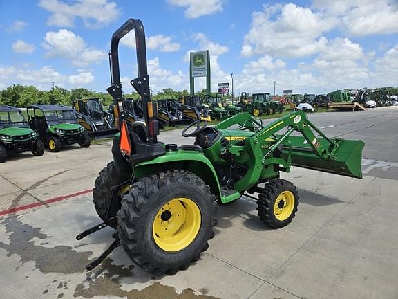 Image of John Deere 3025E equipment image 2