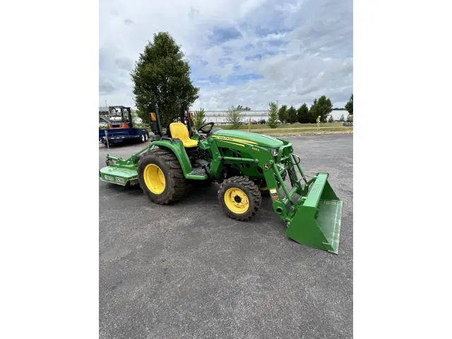 Image of John Deere 3025E equipment image 1