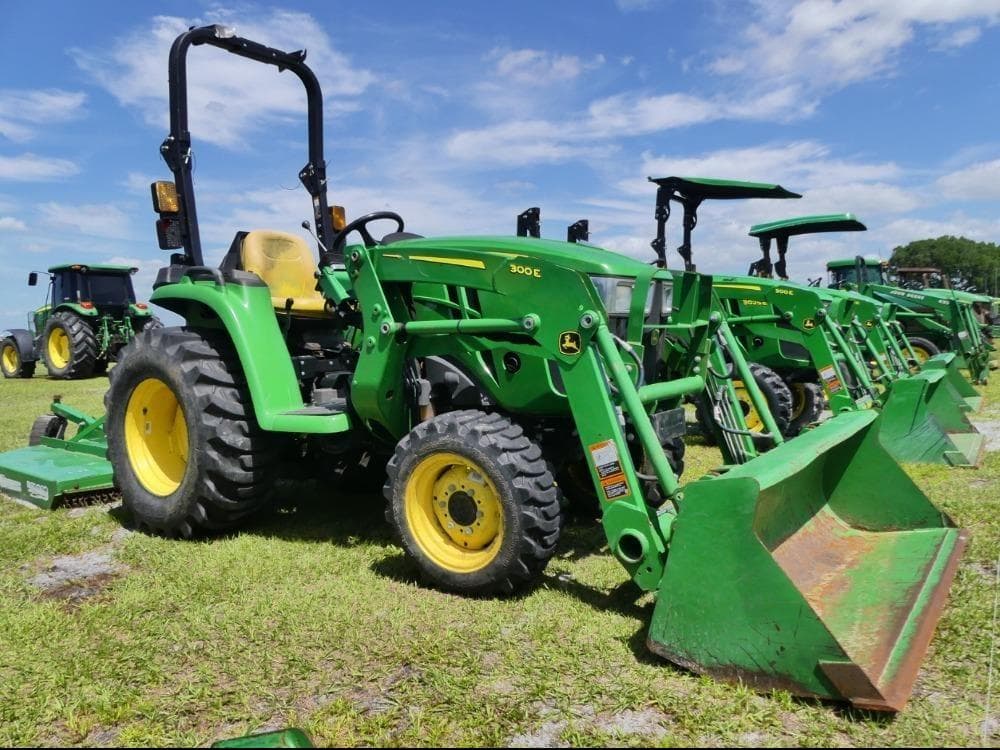 Image of John Deere 3025E Primary image