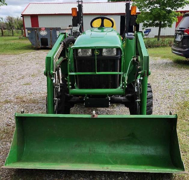 Image of John Deere 3025E equipment image 3