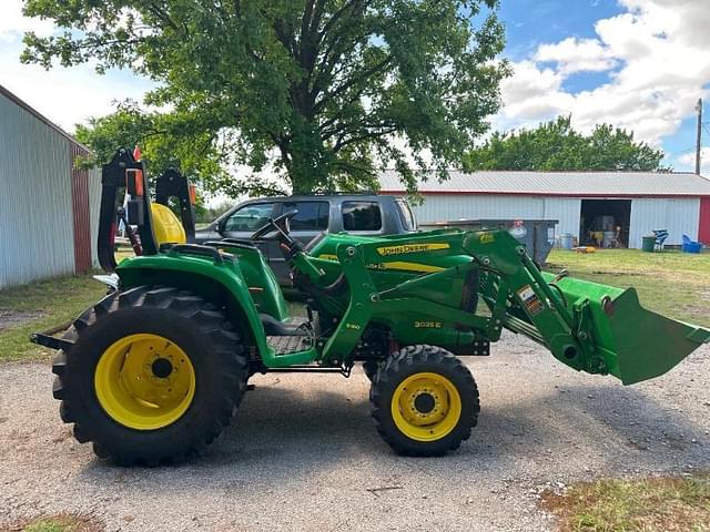 Image of John Deere 3025E equipment image 1