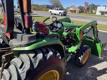 Main image John Deere 3025E