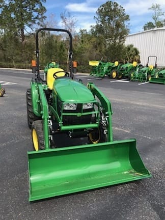 2023 John Deere 3025E Equipment Image0