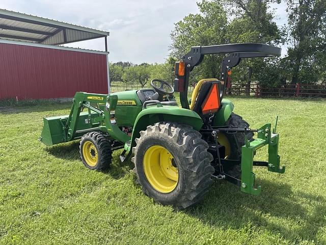 Image of John Deere 3025E equipment image 2