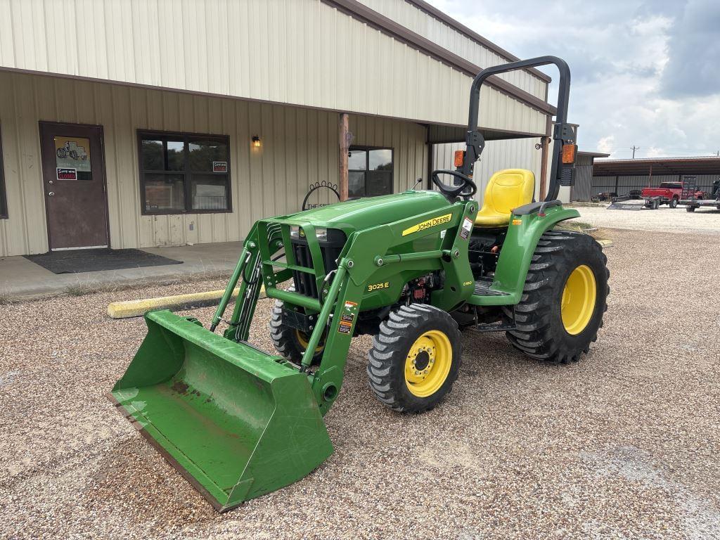 Image of John Deere 3025E Primary image