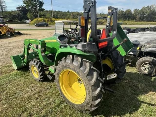Image of John Deere 3025E equipment image 3