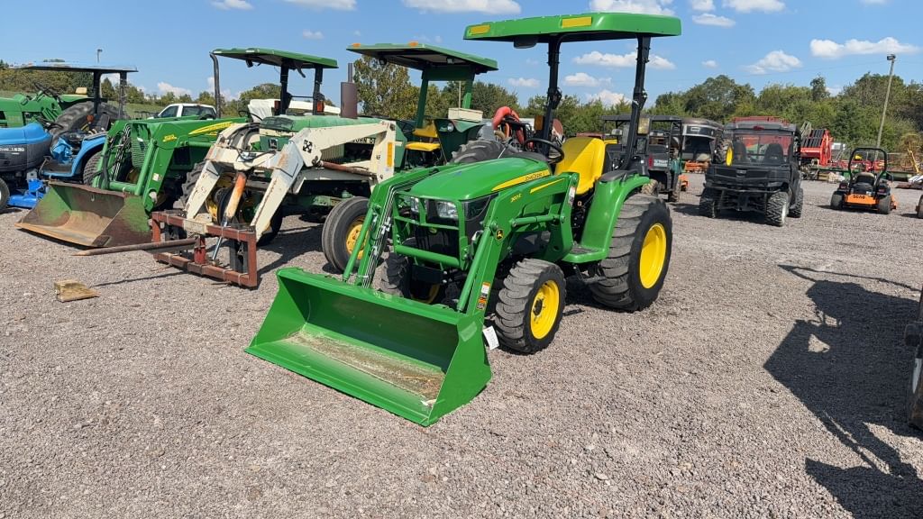 John Deere 3025E Equipment Image0