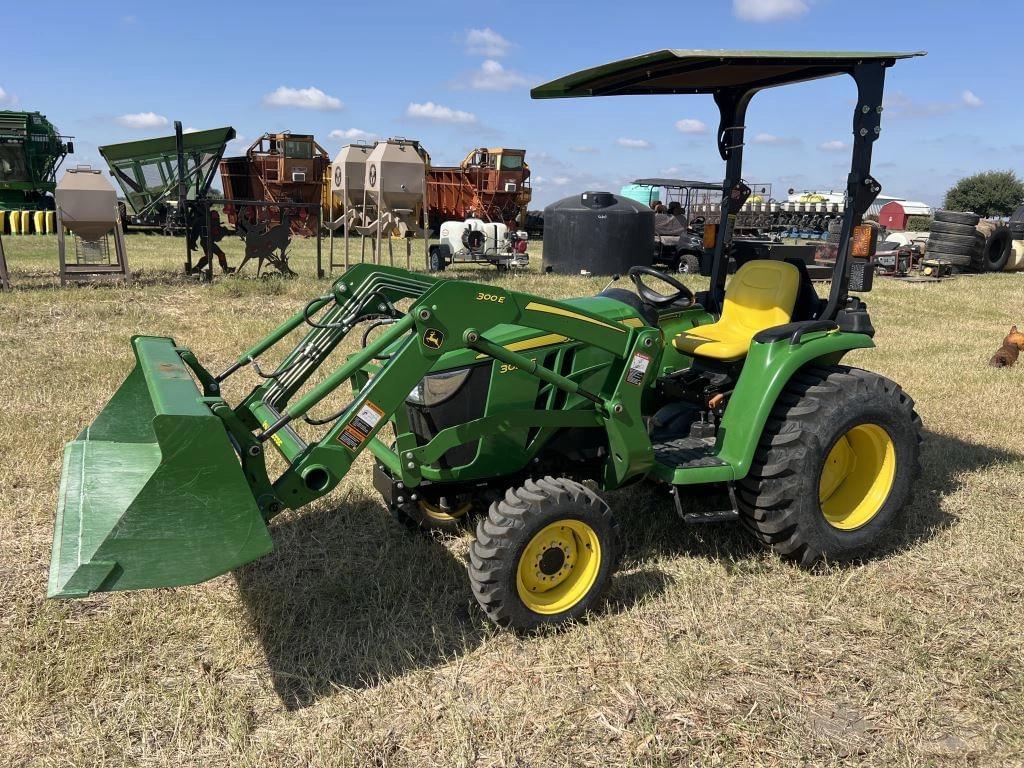 Image of John Deere 3025E Primary image