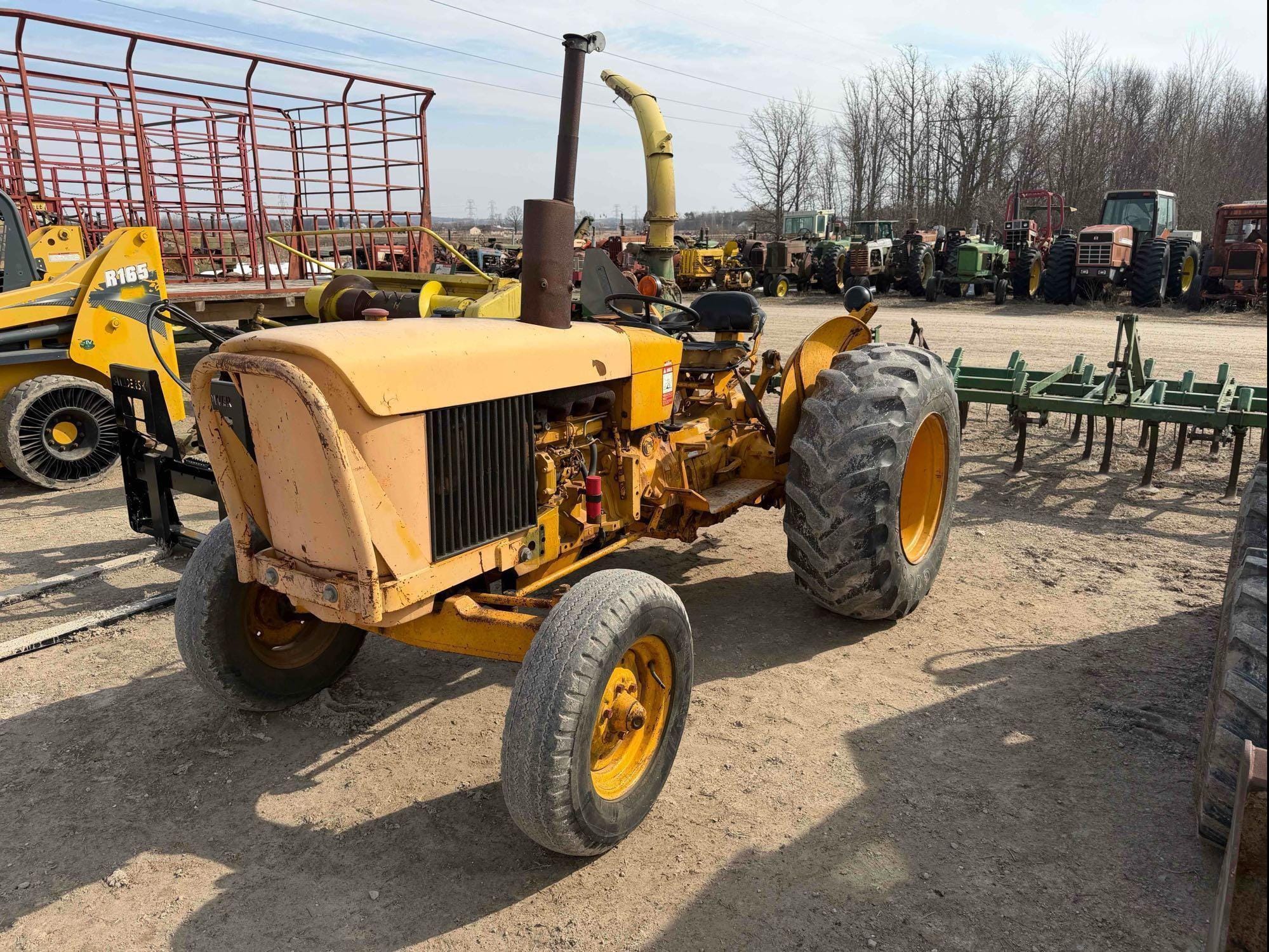 John Deere 302A Equipment Image0