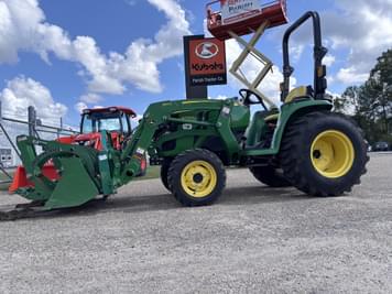 Main image John Deere 3032E