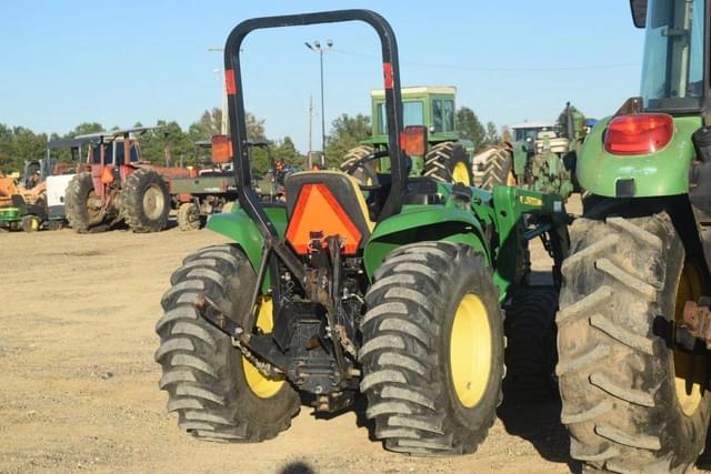 Image of John Deere 3032E equipment image 2