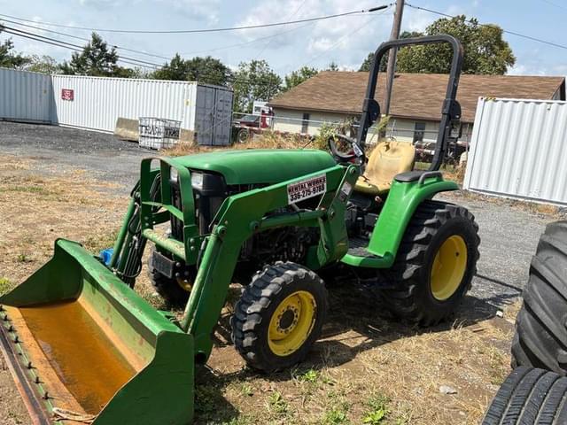 Image of John Deere 3032E equipment image 1