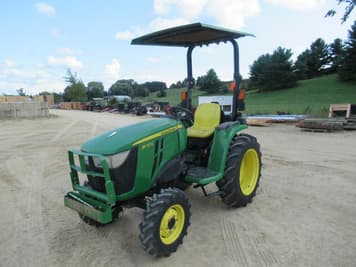 Main image John Deere 3032E