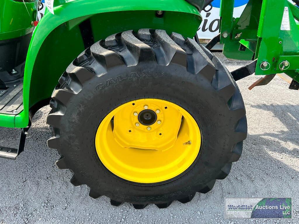 Main image John Deere 3032E 32