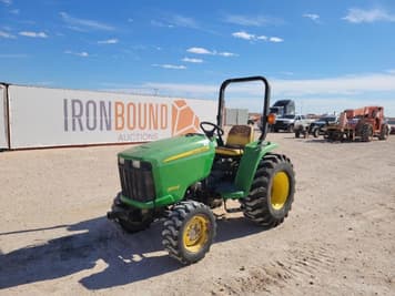 Main image John Deere 3032E