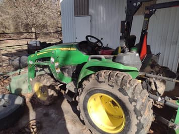 Main image John Deere 3032E