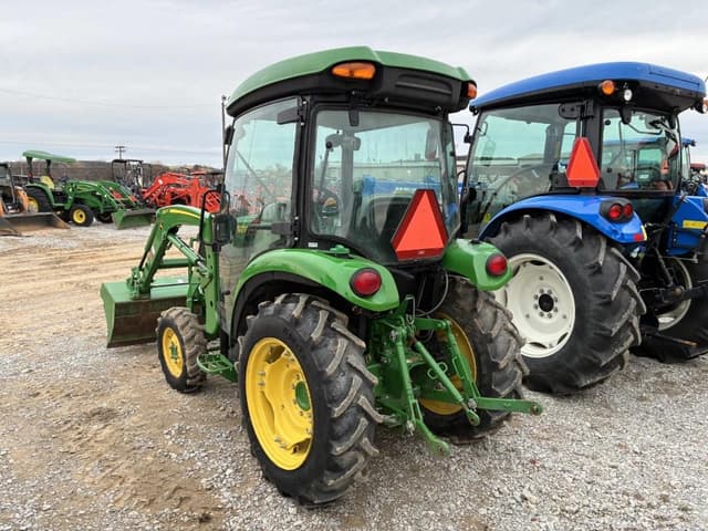 Image of John Deere 3033R equipment image 3