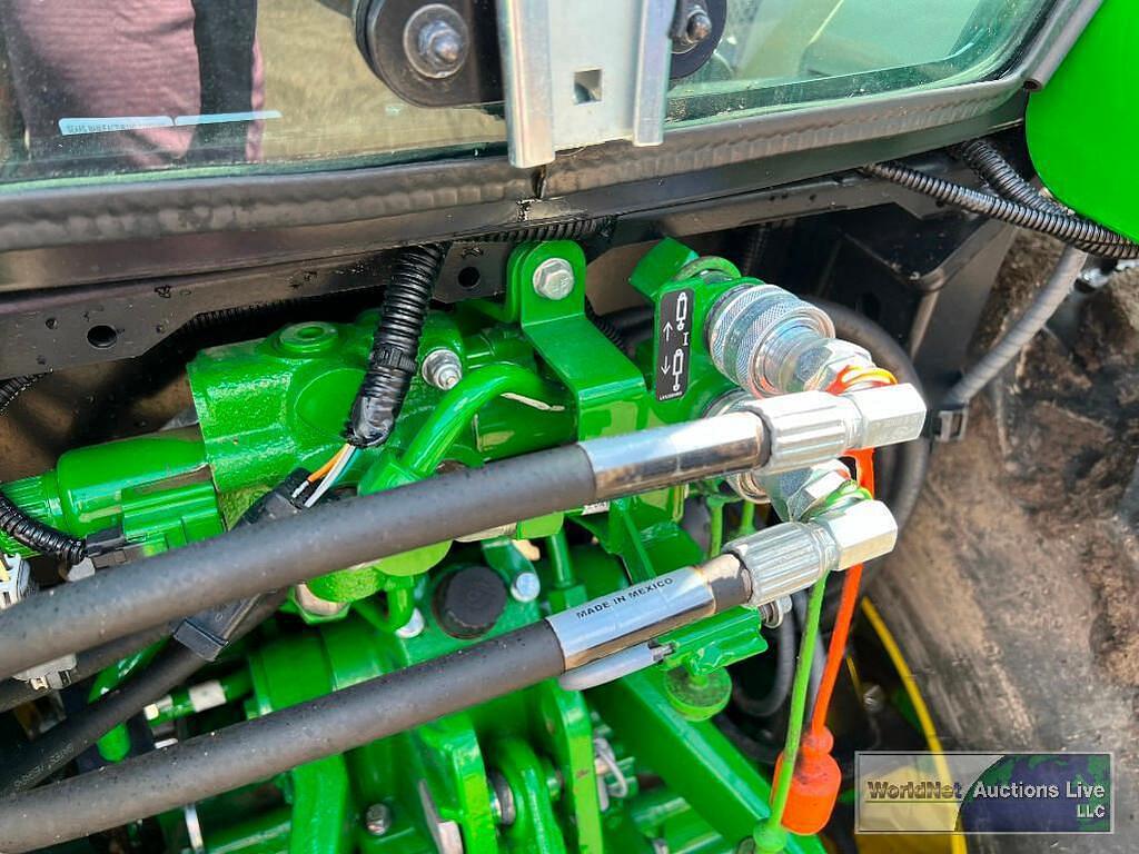 Main image John Deere 3033R 43