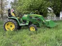 John Deere 3033R Image
