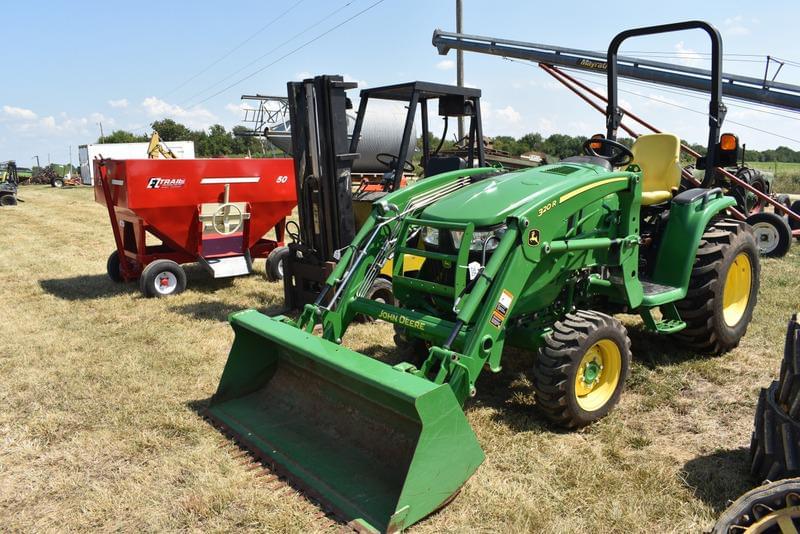 Image of John Deere 3033R Primary image