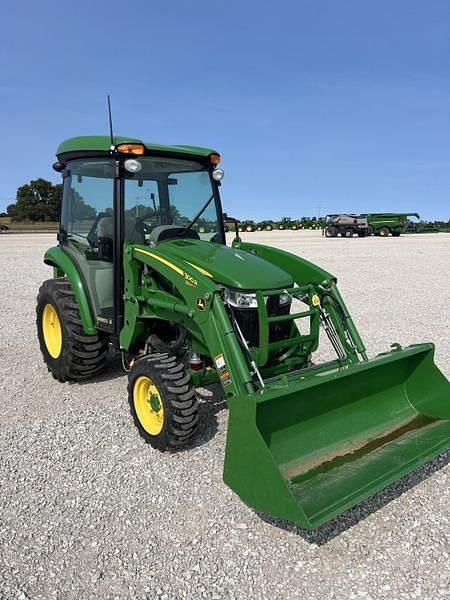 Image of John Deere 3033R equipment image 2