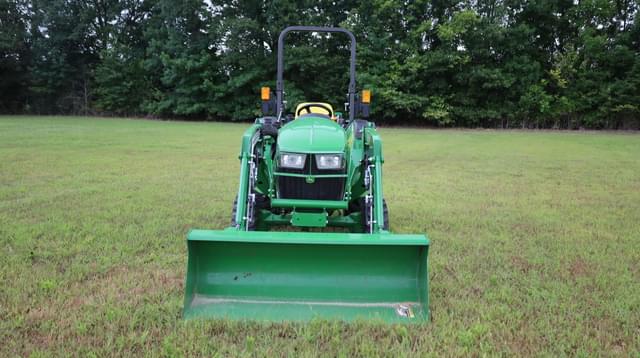 Image of John Deere 3035D equipment image 1