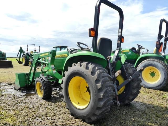 Image of John Deere 3038E equipment image 3