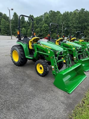 John Deere 3038E Image
