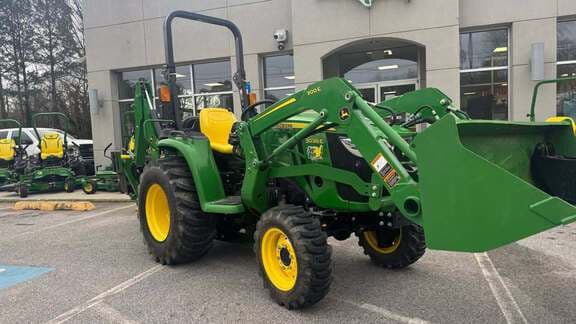 Image of John Deere 3038E equipment image 2