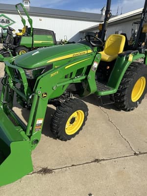 John Deere 3038E Image