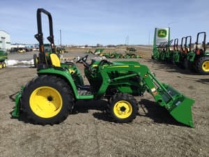 John Deere 3038E Image
