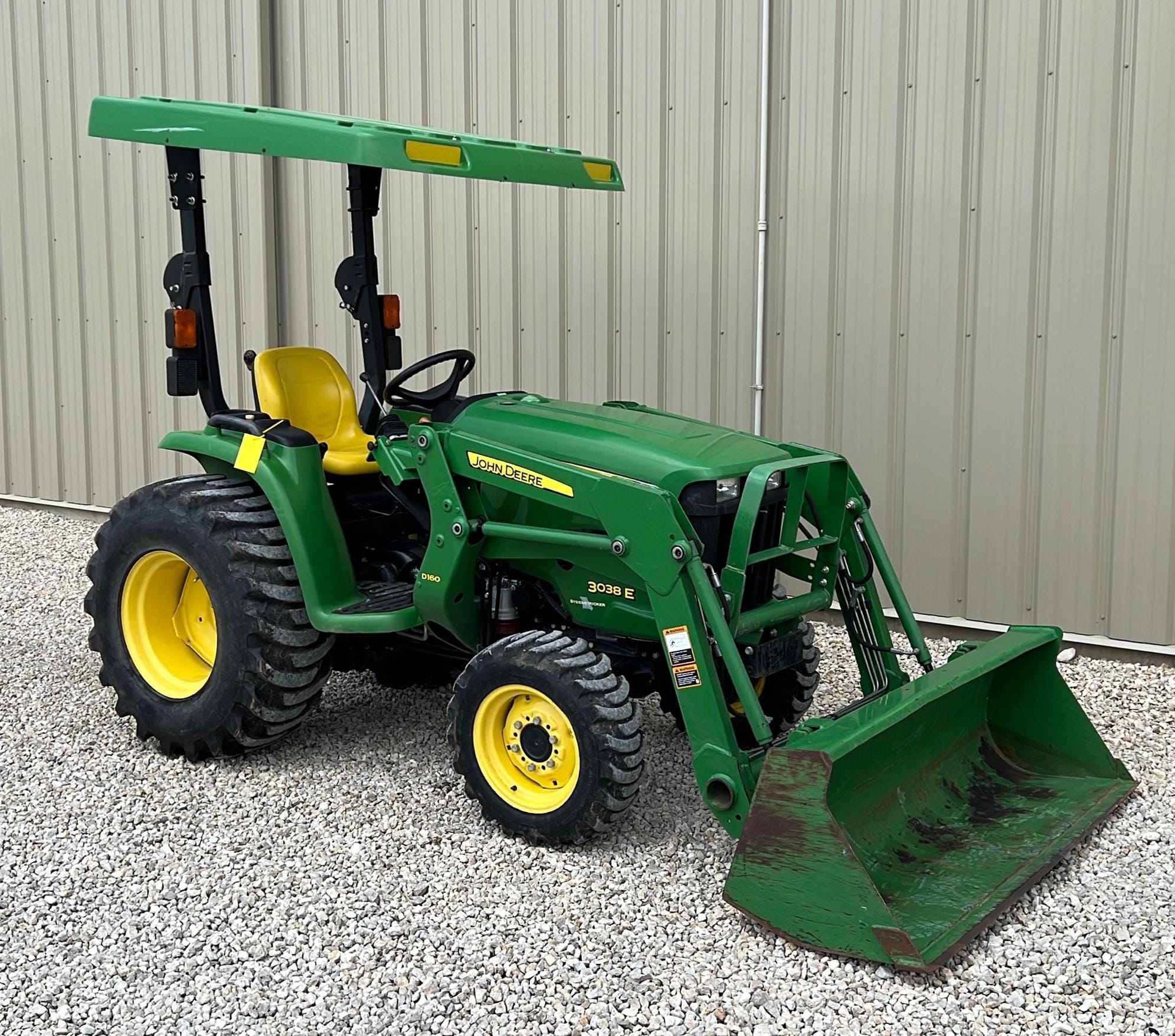 Main image John Deere 3038E