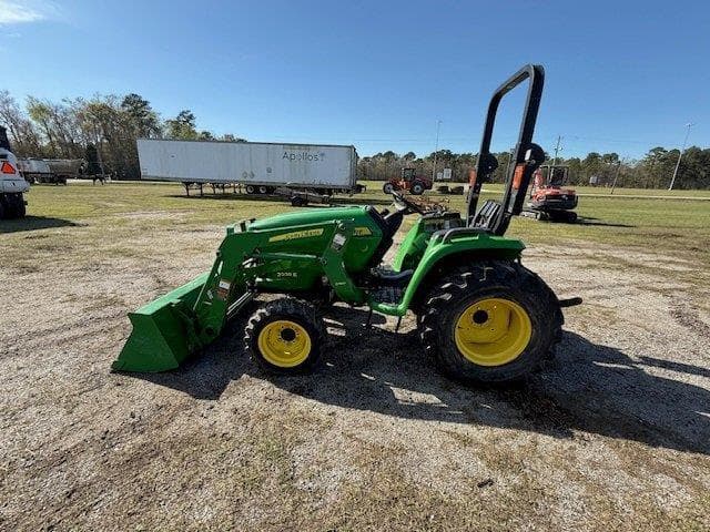 Image of John Deere 3038E equipment image 1