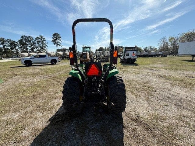 Image of John Deere 3038E equipment image 2