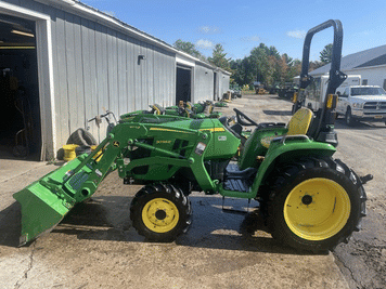 Main image John Deere 3038E