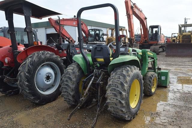 Image of John Deere 3038E equipment image 2