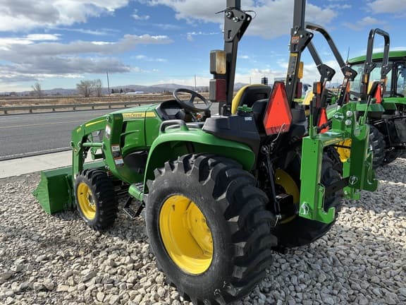 Image of John Deere 3038E equipment image 3