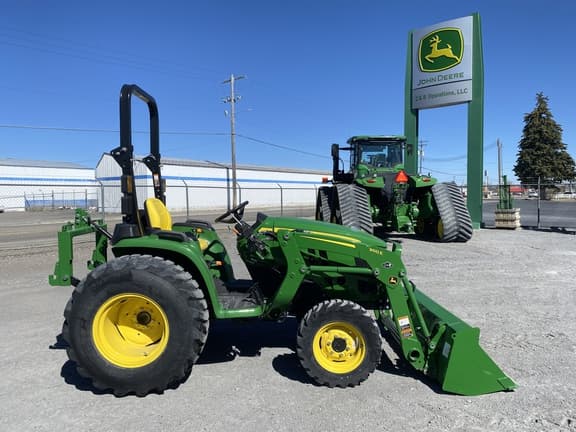 Image of John Deere 3038E equipment image 4