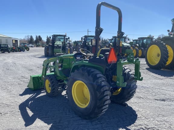 Image of John Deere 3038E equipment image 2