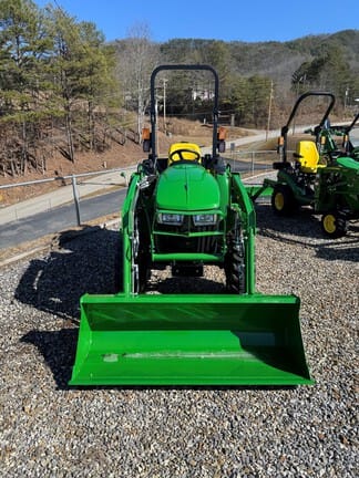 John Deere 3038E Equipment Image0
