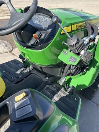 Image of John Deere 3038E equipment image 1