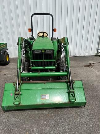 Image of John Deere 3038E equipment image 2