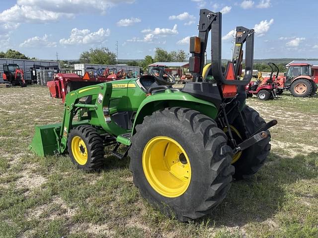 Image of John Deere 3038E equipment image 2